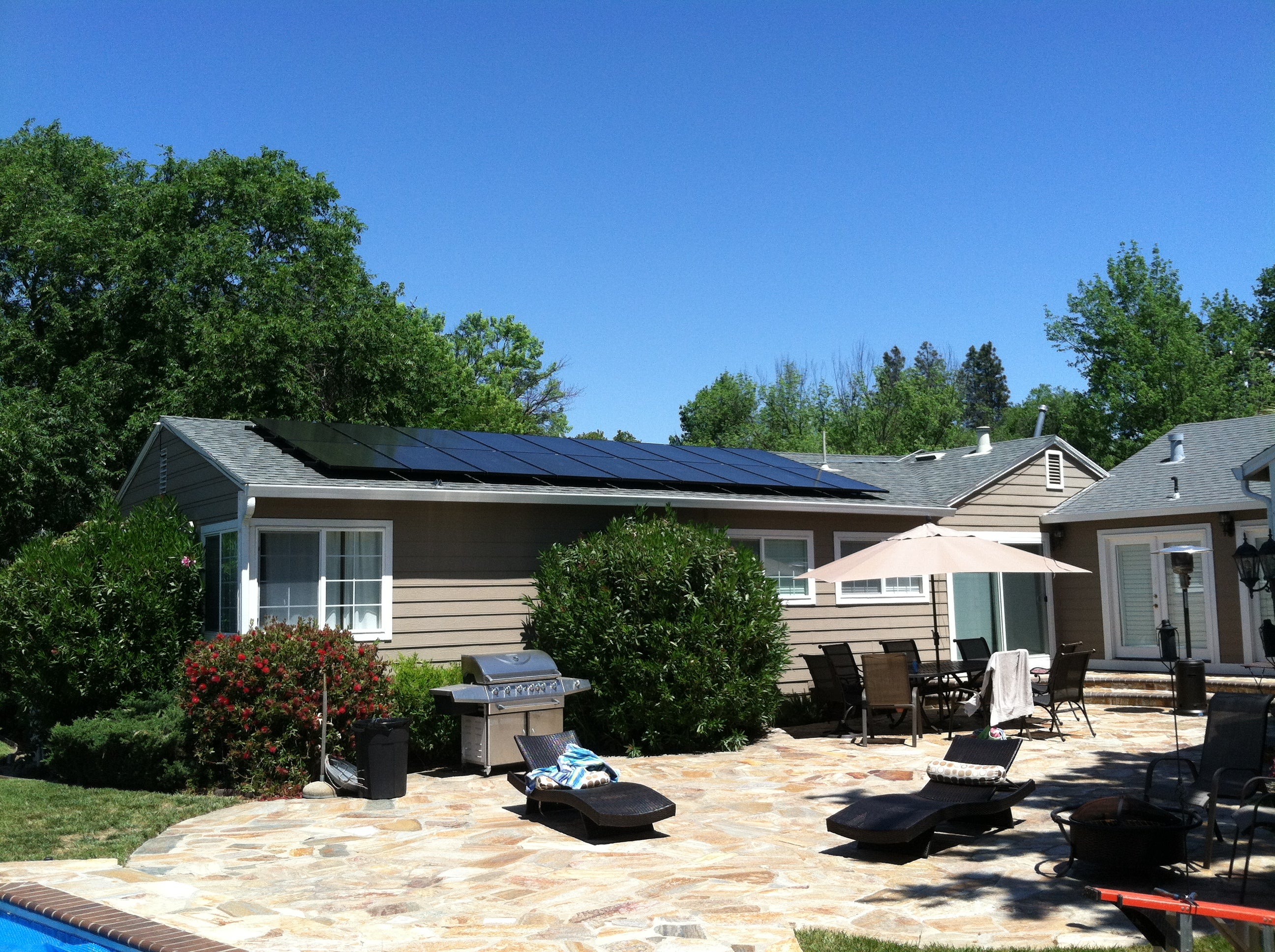 Suniva Solar and Enphase Micro-Inverters (Walnut Creek)